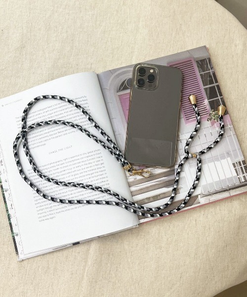 apres jour(アプレジュール)の「【apres jour×ARIAZ】スマホショルダー(スマホグッズ・レディース・ピンク/ベージュ/グレー系その他/イエロー系その他/ピンク系その他/ライトピンク/ブラック・FREE)」の3枚目の写真