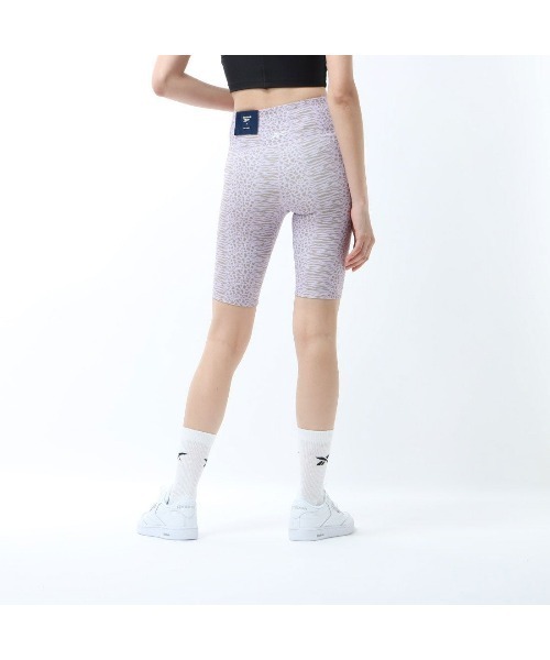 Reebok（リーボック）の「ルクス ボールド ハイライズ ショーツ / Lux Bold HR Short - MS（その他パンツ・レディース・パープル・LARGE/MEDIUM/SMALL/X-LARGE/X-SMALL）」の3枚目の写真