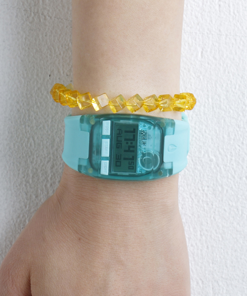 NIXON（ニクソン）の「THE COMP S（アナログ腕時計）」 - WEAR