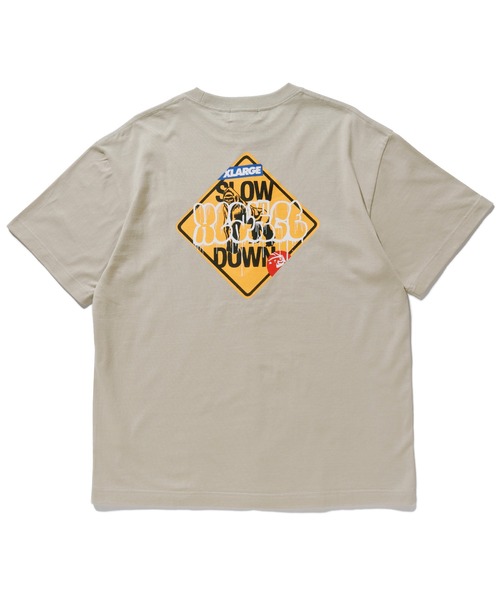 XLARGE（エクストララージ）の「SLOW DOWN S/S TEE（Tシャツ/カットソー・メンズ・ブラック/ベージュ/ホワイト・S/XL/L/M）」の5枚目の写真