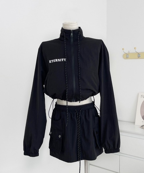SHEENA（シーナ）の「セットアップ【バックロゴブルゾン×ミニスカートSET】（セットアップ・レディース・ブラック・M）」の6枚目の写真