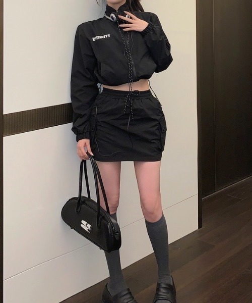 SHEENA（シーナ）の「セットアップ【バックロゴブルゾン×ミニスカートSET】（セットアップ・レディース・ブラック・M）」の16枚目の写真