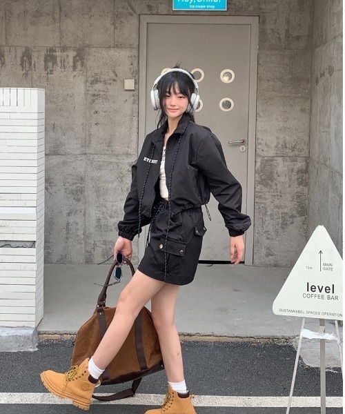 SHEENA（シーナ）の「セットアップ【バックロゴブルゾン×ミニスカートSET】（セットアップ・レディース・ブラック・M）」の17枚目の写真