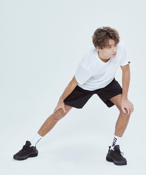 FCMM（エフシーエムエム）の「CLUB TEAM WOVEN SHORTS/クラブチームウーブンショーツ（その他パンツ・メンズ・ブラック/グレー・LARGE/MEDIUM）」の3枚目の写真