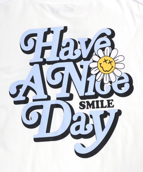 SMILEY FACE(スマイリーフェイス)の「SMILEY FACE(スマイリーフェイス)ビッグシルエット ストリートバックプリントTシャツ/半袖 メンズ レディース(Tシャツ/カットソー・メンズ・ホワイト系その他/ブラック系その他4/ブラック系その他2/ブラック/ホワイト系その他2/ブラック系その他3/ホワイト/ホワイト系その他3/ホワイト系その他4/グリーン系その他/ライトグリーン/ブラック系その他・M/L)」の14枚目の写真