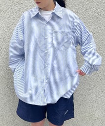 ワンポイントタグストライプシャツ