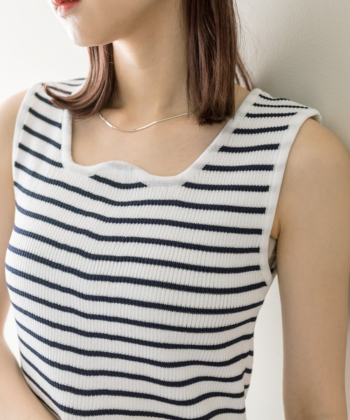 mystic(ミスティック)の「ウェーブネックボーダータンクトップ(タンクトップ・レディース・ネイビー/オフホワイト/ベージュ・FREE)」の8枚目の写真