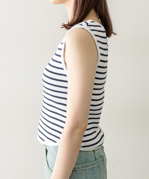 mystic(ミスティック)の「ウェーブネックボーダータンクトップ(タンクトップ・レディース・ネイビー/オフホワイト/ベージュ・FREE)」の12枚目の写真