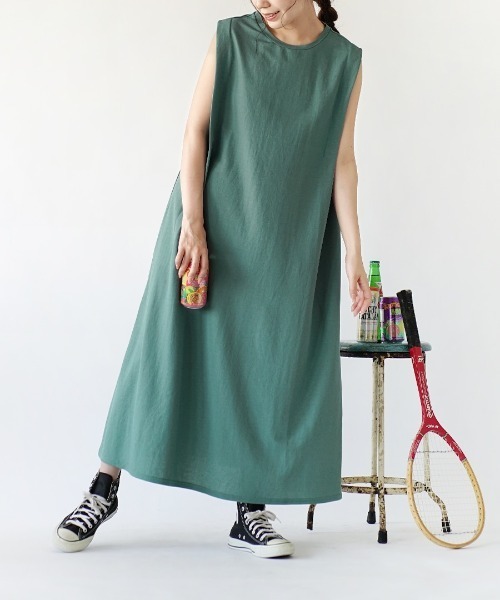 e-zakkamania stores（イーザッカマニアストアーズ）の「接触冷感 ショルダータック バックフレアワンピース（ワンピース・レディース・ブラック/グリーン/グレイッシュベージュ/ブルー・M）」の3枚目の写真