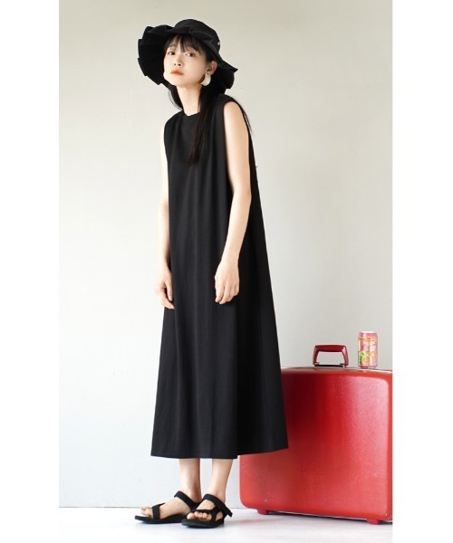 e-zakkamania stores（イーザッカマニアストアーズ）の「接触冷感 ショルダータック バックフレアワンピース（ワンピース・レディース・ブラック/グリーン/グレイッシュベージュ/ブルー・M）」の8枚目の写真