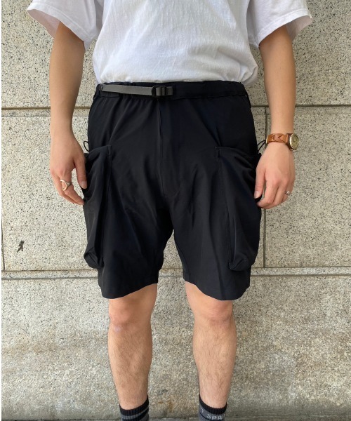 CMF OUTDOOR GARMENT（シーエムエフアウトドアガーメント）の「CMF OUTDOOR GARMENT × BEAVER/シーエムエフ アウトドアガーメント×ビーバー　別注ACTIVITY SHORTS　アクティビティショーツ（その他パンツ・メンズ・ブラック・L/M）」の3枚目の写真