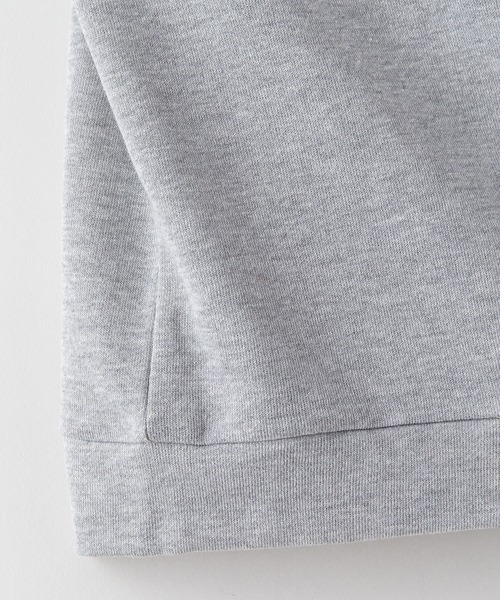 fort point(フォーポイント)の「【FORTPOINT/フォートポイント】個性的なボタンが技あり さらっと羽織れる 裏毛カーディガン ドロップショルダー ビッグシルエット(カーディガン/ボレロ・レディース・グリーン/グレー/イエロー/ブラック/パープル/オレンジ・FREE)」の15枚目の写真