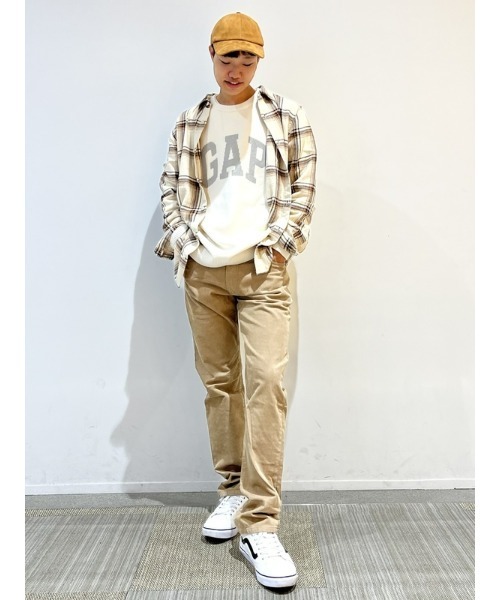 GAP(ギャップ)の「GapFlex ウォッシュウェル コーデュロイ スリムパンツ(その他パンツ・メンズ・ネイビー/グリーン/ベージュ/ブラウン/ブラック・31W 32L/34W 32L/29W 30L/31W 30L/36W 32L/32W 32L/32W 30L/33W 32L/28W 30L/30W 30L)」の11枚目の写真