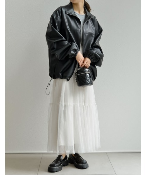 Re:EDIT（リエディ）の「[2023-24 WINTER COLLECTION][大きいサイズ有]スタッズコバトラックソールローファー（ローファー・レディース・ホワイト/ブラック・MEDIUM/SMALL/XX-LARGE/X-LARGE/LARGE）」の7枚目の写真