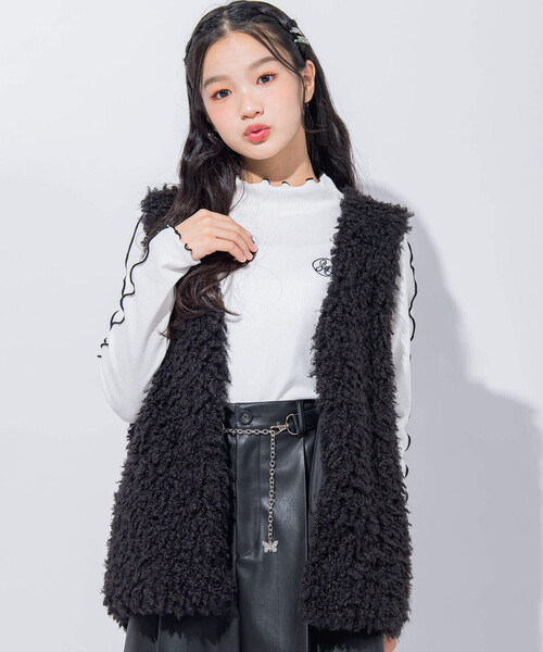 ZIDDY(ジディ)の「プードルファーベスト(130~160cm)(ベスト・キッズ・ブラック/オフホワイト・130cm/140cm/160cm/150cm)」の9枚目の写真