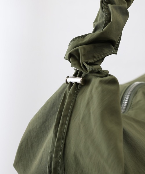 COLONY 2139（コロニートゥーワンスリーナイン）の「ショルダーバッグ（ショルダーバッグ・レディース・カーキ・FREE）」の2枚目の写真