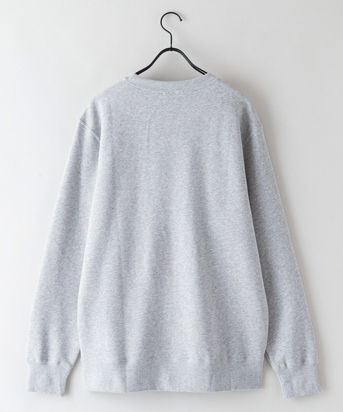 Champion（チャンピオン）の「【CHAMPION/チャンピオン】USAコットン 　裏起毛　スウェット　トレーナー 　リサイクルポリエステル 　サスティナブル　ワンポイントロゴ刺繍（スウェット・メンズ・オフホワイト/杢グレー/ダークグリーン/ブラック/ネイビー・LARGE/X-LARGE/XX-LARGE/MEDIUM）」の16枚目の写真