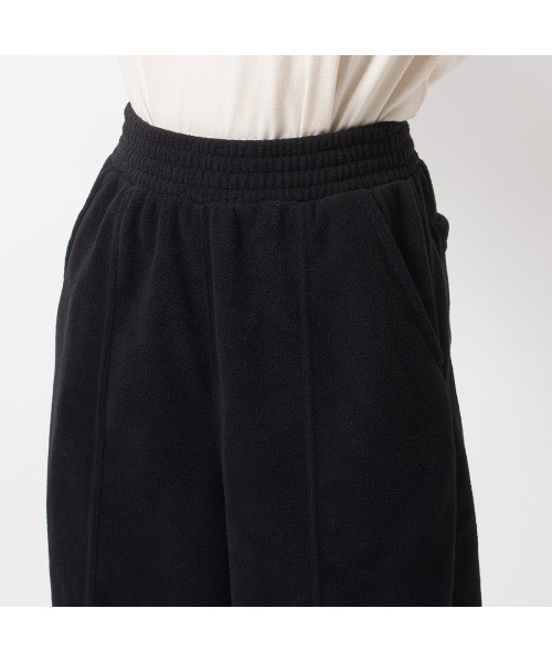 Reebok（リーボック）の「パンツ / CL Q4 PANT（スウェットパンツ・レディース・アーミー/ブラック・X-LARGE/SMALL/MEDIUM/LARGE）」の10枚目の写真