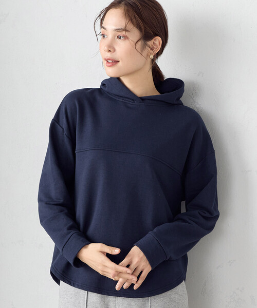 COMME CA ISM（コムサイズム）の「裏毛　パーカー（パーカー・レディース・アイボリー/ブルー/ネイビー・MEDIUM/LARGE）」の2枚目の写真