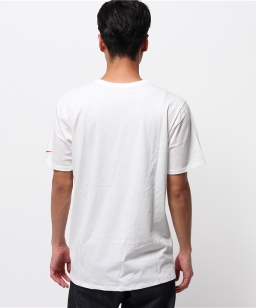 *PSG×NIKE*エッセンシャル クレスト Tシャツ ホワイト* Paris Saint-Germain Crest Men's Soccer T-Shirt. Nike.com