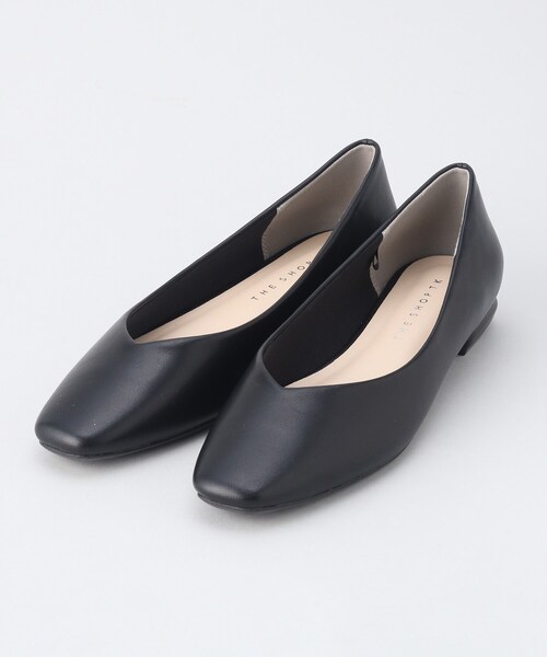 THE SHOP TK (ザ ショップ ティーケー )の「◆Vカットフラットパンプス(パンプス・レディース・ブラック/アイボリー・35/45)」の6枚目の写真