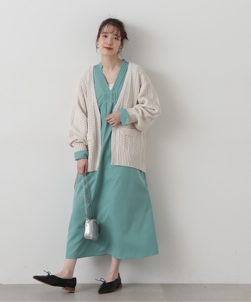 N.（N. Natural Beauty Basic）（エヌエヌナチュラルビューティーベーシック）の「◆スキッパーピンタックワンピース（ワンピース・レディース・グリーン/ライトベージュ/チャコール・MEDIUM）」の21枚目の写真