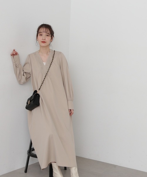 N.（N. Natural Beauty Basic）（エヌエヌナチュラルビューティーベーシック）の「◆スキッパーピンタックワンピース（ワンピース・レディース・グリーン/ライトベージュ/チャコール・MEDIUM）」の11枚目の写真