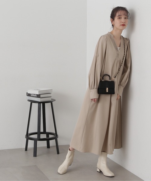 N.（N. Natural Beauty Basic）（エヌエヌナチュラルビューティーベーシック）の「◆スキッパーピンタックワンピース（ワンピース・レディース・グリーン/ライトベージュ/チャコール・MEDIUM）」の16枚目の写真