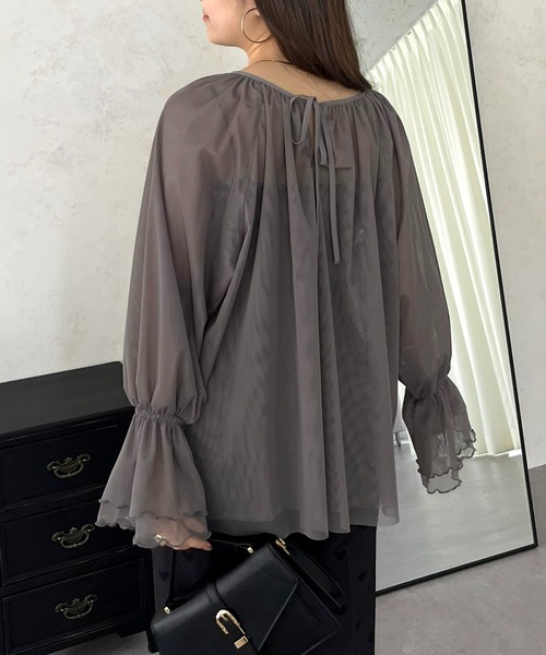 prose verse(プロズヴェール)の「【前後2way】キャンディスリーブシアーチュールブラウス(シャツ/ブラウス・レディース・グレー/ブラック/アイボリー・MEDIUM)」の3枚目の写真