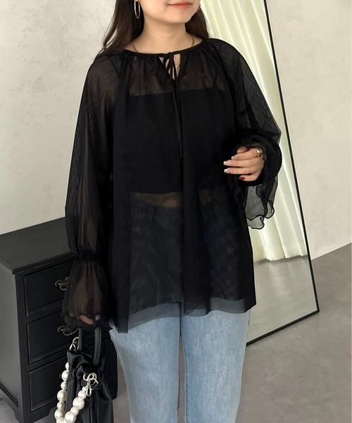 prose verse(プロズヴェール)の「【前後2way】キャンディスリーブシアーチュールブラウス(シャツ/ブラウス・レディース・グレー/ブラック/アイボリー・MEDIUM)」の2枚目の写真