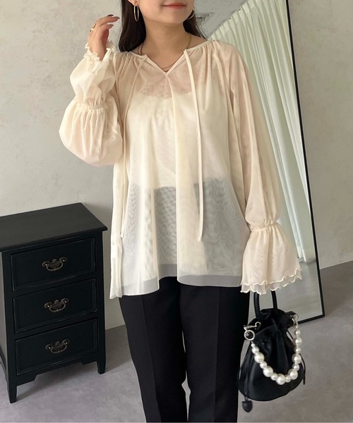 prose verse(プロズヴェール)の「【前後2way】キャンディスリーブシアーチュールブラウス(シャツ/ブラウス・レディース・グレー/ブラック/アイボリー・MEDIUM)」の6枚目の写真