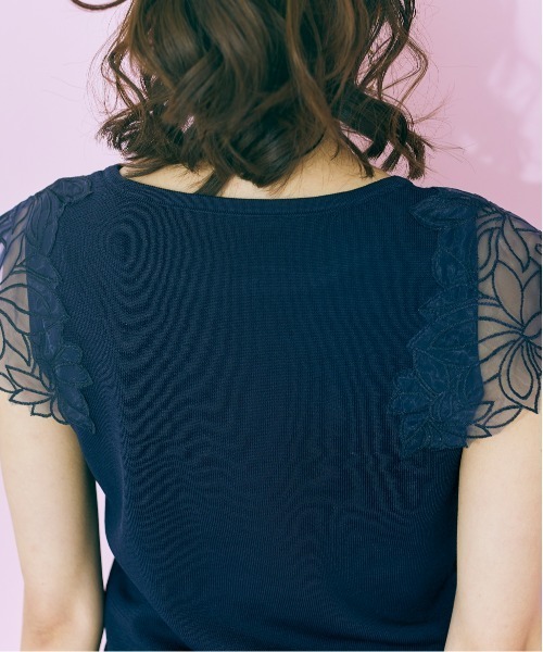 marun（マルン）の「＜大きいサイズ＞ 袖レースデザインニットトップス marun（ニット/セーター・レディース・オフホワイト/ネイビー・3L/L/5L/4L/LL）」の10枚目の写真