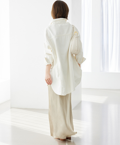 SLOBE IENA(スローブイエナ)の「【Healthy DENIM/ヘルシーデニム】SLOBE別注 ビッグシャツ(シャツ/ブラウス・レディース・ホワイト/サックスブルー/ピンク・FREE)」の6枚目の写真