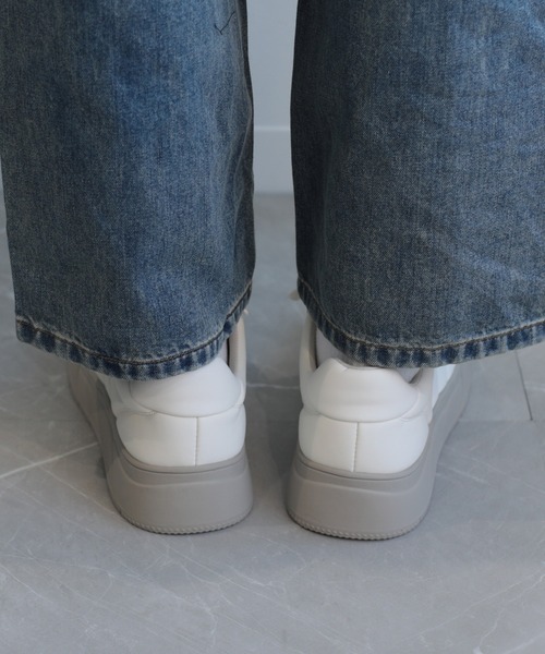 shoes365（シューズスリーシックスファイヴ）の「【shoes365】ステッチ飾り　厚底スニーカー（スニーカー・レディース・グレー/ベージュ/ブラック・24.0cm/23.5cm/23.0cm/22.5cm/25.0cm/24.5cm）」の4枚目の写真
