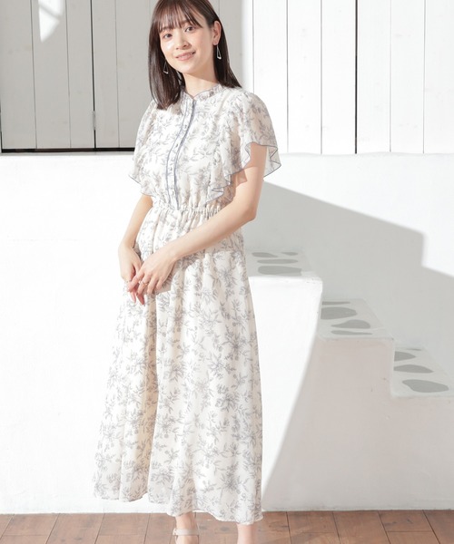 完売♡ハニーバンチプリーツワンピース風ナポレオンコート♡ホワイト 完売♡ハニーバンチプリーツワンピース風ナポレオンコート♡ホワイト