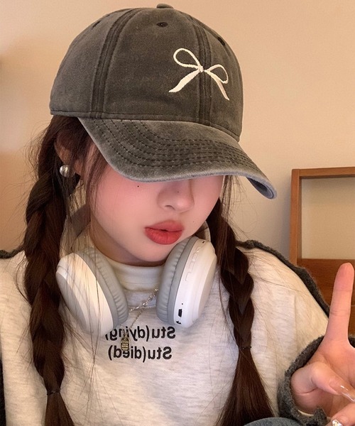 LYEON(リヨン)の「ピグメントリボン刺繍キャップ(キャップ・レディース・ブラック/ネイビー/ピンク・FREE)」の13枚目の写真
