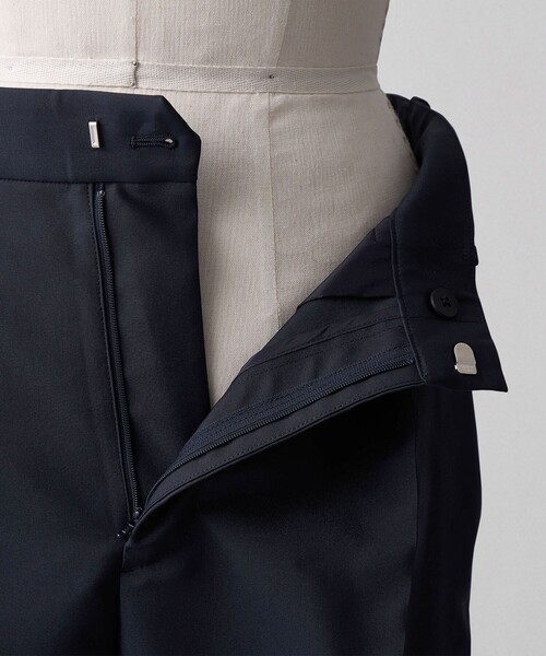 LOEFF ロエフ　テーパード スラックス ネイビー UNITEDARROWS ビューティー＆ユース ユナイテッドアローズのテーパードパンツ