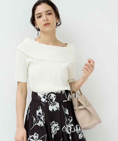 Andemiu（アンデミュウ）の「リブオフショルニット半袖119120（ニット/セーター・レディース・ブラック/オフホワイト/ピンク/グリーン・FREE）」の2枚目の写真