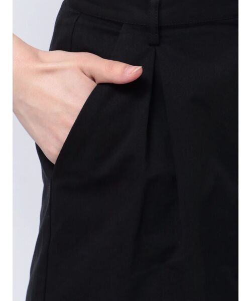 EVRIS(エヴリス)の「BASICハイウエストショートパンツ(その他パンツ・レディース・ブラック/ホワイト・SMALL/MEDIUM)」の17枚目の写真