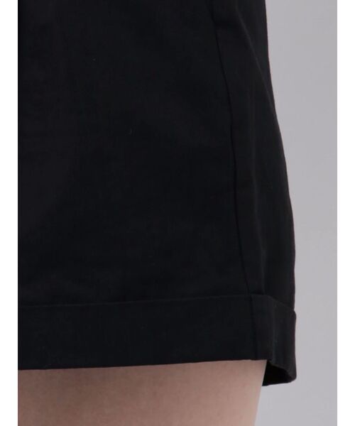 EVRIS(エヴリス)の「BASICハイウエストショートパンツ(その他パンツ・レディース・ブラック/ホワイト・SMALL/MEDIUM)」の18枚目の写真
