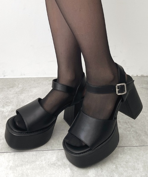 WEGO(ウィゴー)の「WEGO/ストーム付きヒールサンダル(サンダル・レディース・シルバー/ブラック/ブラウン/オフホワイト・MEDIUM/LARGE)」の15枚目の写真