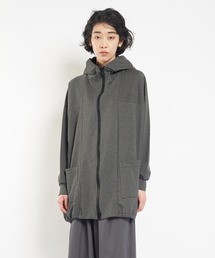 Ｒポンチローマ　Ｂウェイブパーカー