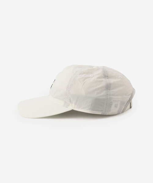 Speedo（スピード）の「Speedo｜〈別注〉ロゴキャップ（キャップ・レディース・ブラック/オフホワイト/ネイビー・F）」の5枚目の写真