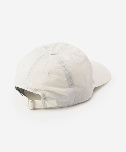 Speedo（スピード）の「Speedo｜〈別注〉ロゴキャップ（キャップ・レディース・ブラック/オフホワイト/ネイビー・F）」の6枚目の写真