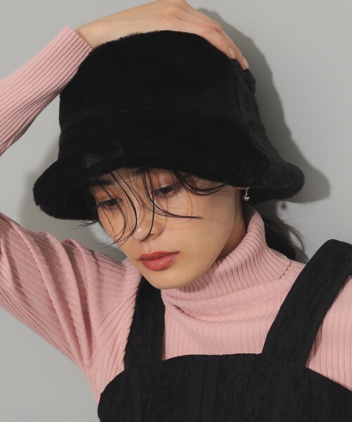 Ray BEAMS(レイビームス)の「フェイクファー バケット ハット(ハット・レディース・グレー/ブラック・ONE SIZE)」の15枚目の写真