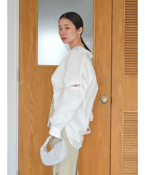 Ungrid（アングリッド）の「ショルダーデザインビッグシャツ（シャツ/ブラウス・レディース・ピンク/オレンジ/オフホワイト・FREE）」の6枚目の写真