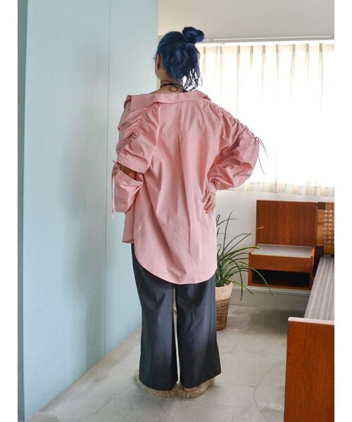 Ungrid（アングリッド）の「ショルダーデザインビッグシャツ（シャツ/ブラウス・レディース・ピンク/オレンジ/オフホワイト・FREE）」の15枚目の写真