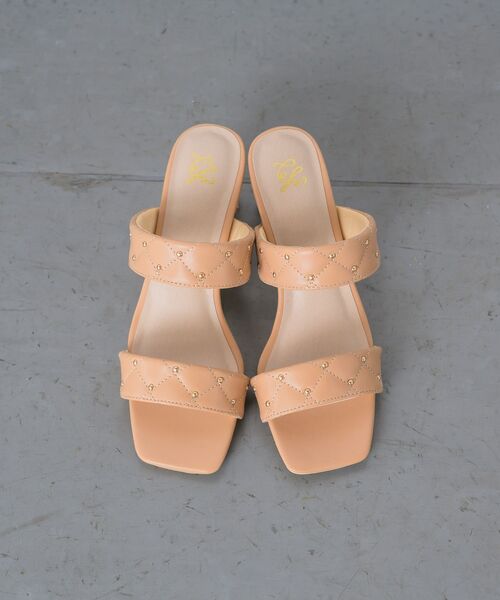 ems excite（エムズエキサイト）の「スタッズ付きサンダル（サンダル・レディース・ブラック/オフホワイト/ベージュ・MEDIUM/LARGE）」の5枚目の写真