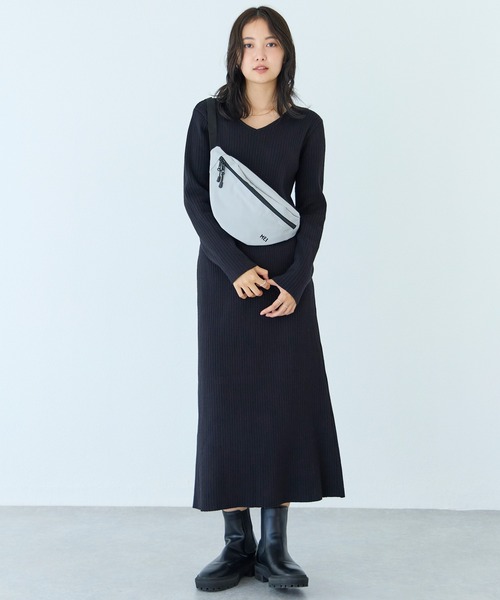 MEI（メイ）の「【MEI/メイ】MOON SHOULDER/ミニ ボディバッグ ウエストポーチ ショルダー（ボディバッグ/ウエストポーチ・レディース・ボルドー/ブラウン/グリーン/グレー/ネイビー/ブラック・F）」の19枚目の写真