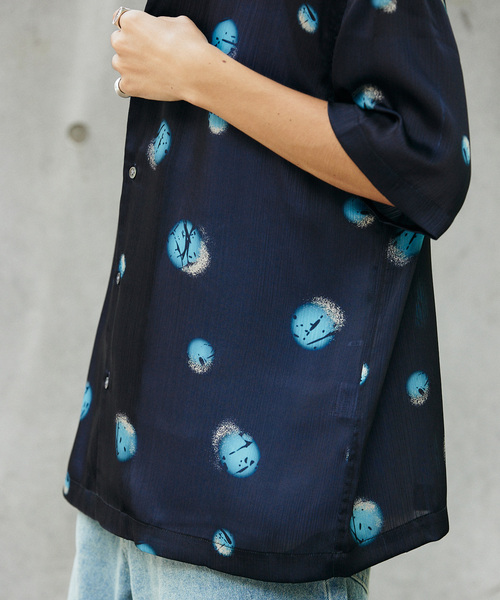 JOURNAL STANDARD(ジャーナルスタンダード)の「ポリエステルシアーサテン モダニズム オープンカラーシャツ(シャツ/ブラウス・メンズ・ホワイト系その他/ブラック/アイボリー/ダークブルー・LARGE/MEDIUM)」の21枚目の写真